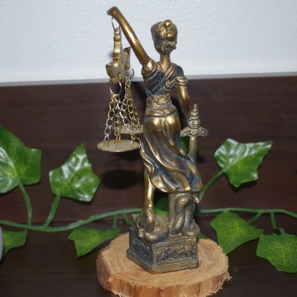 Themis Lady justice statue | Bronze look| NIB - Picture 8 of 12